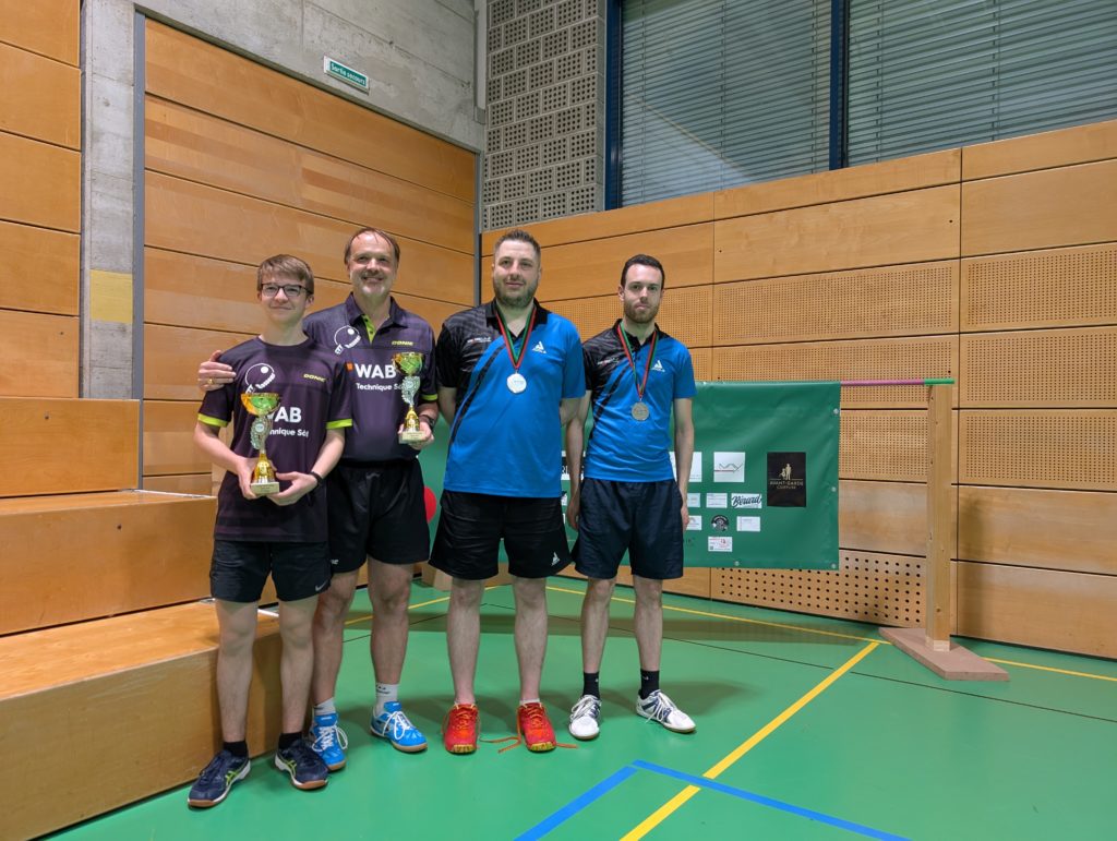 Les joueurs de la finale A/B de la coupe AVVF 2025